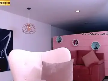 Stripchat Live Sex of MIAMORETZ
