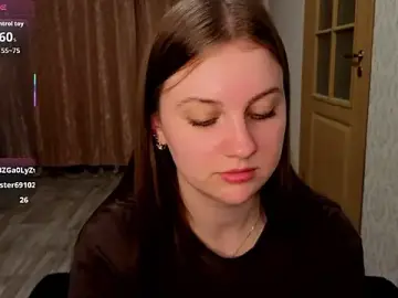Stripchat Live Porn of SwetLuna01