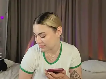 Stripchat Free Porn Cam of its_bounce_mira