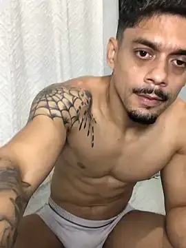 Stripchat Live Sex Cam of dot_21cm_
