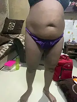 Stripchat Sex Cam of Olivia_xxxhot