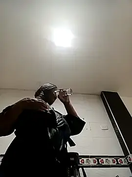 Stripchat Free Live Porn of MadameEbony