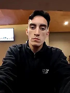 Stripchat Watch Live Sex Cams of TommyMomentum