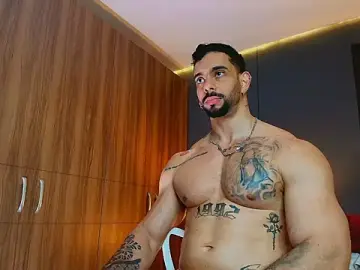 Stripchat Sex Chat of massimo_visconti