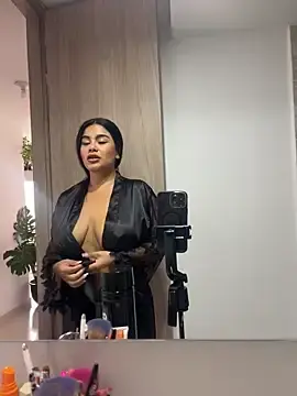 Stripchat Live Sex of Issane_Peru