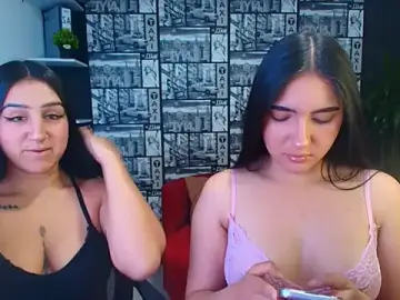 Stripchat Sex Cam of Isa_And_Natasha