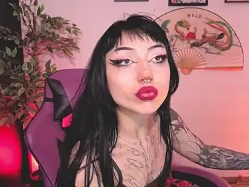 Stripchat Free Porn Cam of catipetite