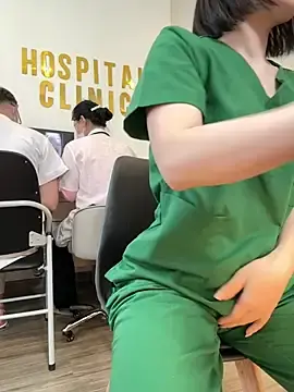 Stripchat Live Porn of secretly_masturbating