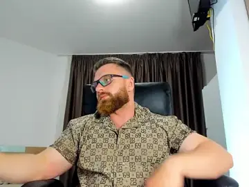 Stripchat Live Sex of Findom_guy