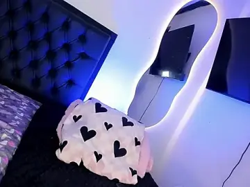 Stripchat Live Sex Cam of Maryonthemoon