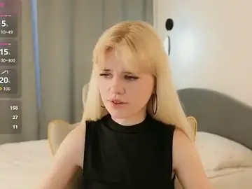 Stripchat Adult Webcam of mood_berry_