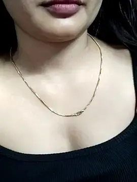 Stripchat Live Sex Cam of Wild-janvi