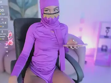 Stripchat Live Porn of naomi_lara