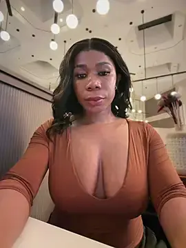 Stripchat Adult Webcams of Belle___