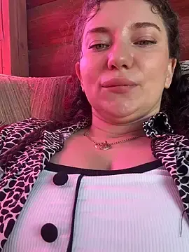 Stripchat Sex Cam of MooonReal