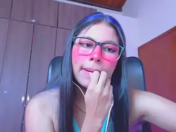Stripchat Free Porn Cam of _ALLYSON18_