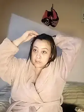 Stripchat Best Webcam of lualviz