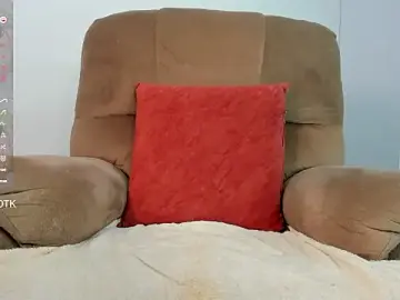Stripchat Sex Cam of selfsuckqueen_