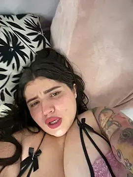 Stripchat Adult Video Chat of horny_roomiess