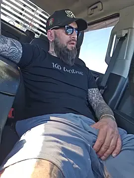 Stripchat Watch Live Sex Cams of Beardedtattood