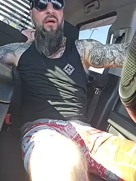Stripchat Live Sex Cam of Beardedtattood