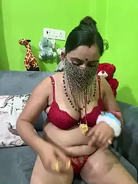 Stripchat Live Sex of Curvy_shivani