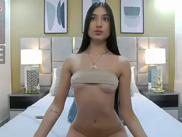 Stripchat Live Sex Cam of Little_Amarantha