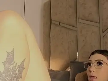 Stripchat Watch Live Sex Cams of scarlethlux
