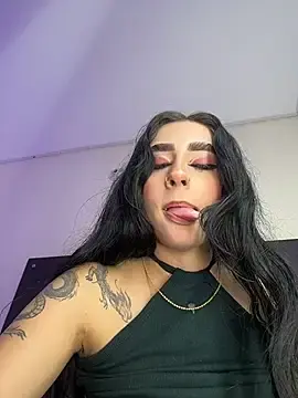 Stripchat Live Sex of sharlot24