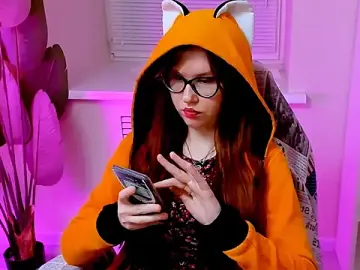 Stripchat Sex Cam of CarolGiggly
