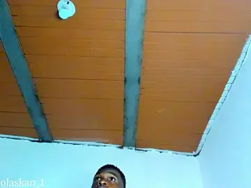 Stripchat Adult Webcam of nicolaskan