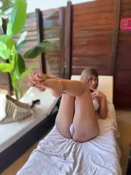 Stripchat Watch Live Sex Cams of SugarLily24