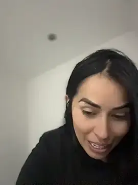Stripchat Best live sex cam show of areviklusine1