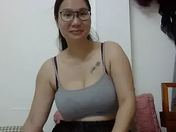 Stripchat Free Porn Cam of Kiko_sunflower