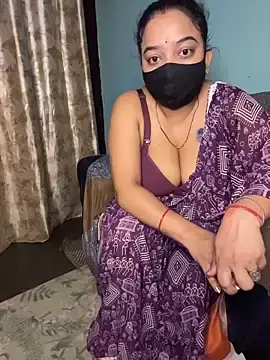 Stripchat Nude Webcam of DesiQueen-Rimi