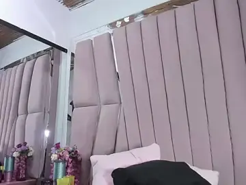 Stripchat Free Live Porn of Sasha_Petitte