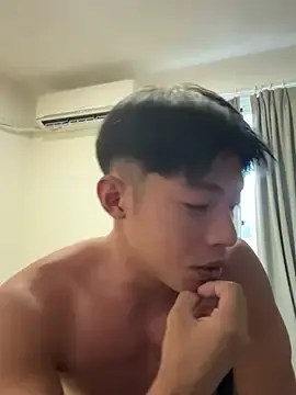 Stripchat Free Live Porn of Yooo17