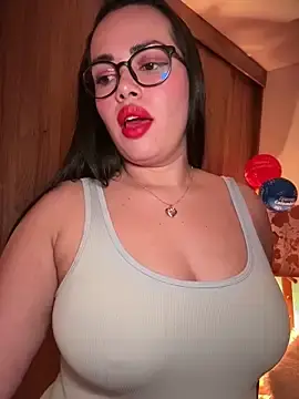 Stripchat Live Sex Cam of andra_rose