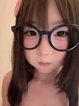 Stripchat Live Sex Cam of lelebaybay888