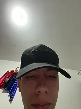 Stripchat Adult Webcam of noah_kinderknecht