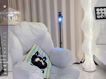 Stripchat Live Sex Cam of milk_sugar
