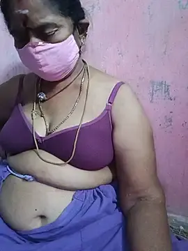 Stripchat Best Webcam of savithasree