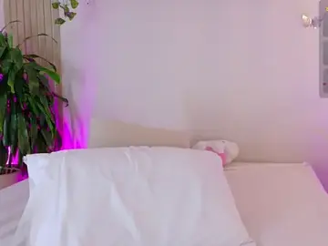 Stripchat Live Porn of emily_bank