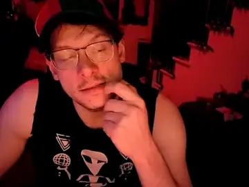 Stripchat Adult Webcam of MasterDaddyCool