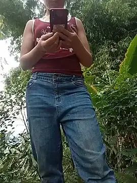 Stripchat Nude Webcam of Heryy_xx