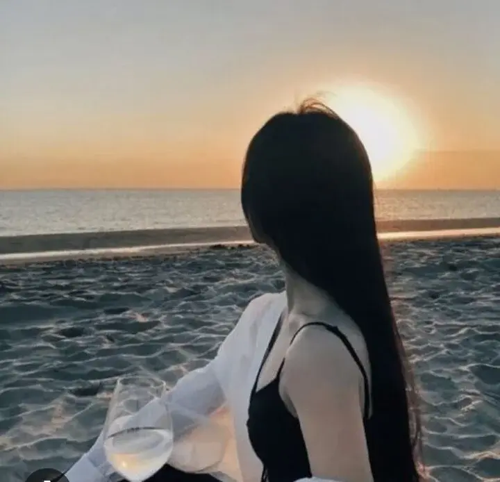 Emilysexy_cut