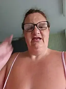 Stripchat Adult Webcams of MissQueenBeex