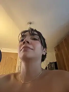 Stripchat Sex Cam of SOY_LUPE