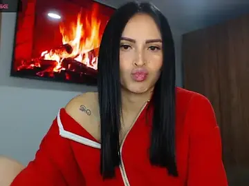 Stripchat Live Sex Cam of Linda__fiore