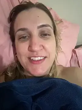 Stripchat Live Sex of Bia_sexynovaes